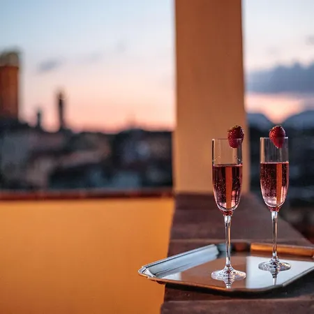Appealing In With Terrace Apartman