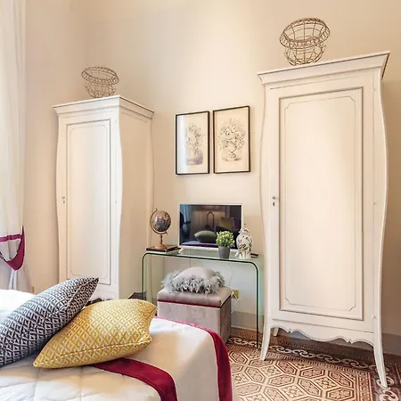 Appealing In With Terrace Apartman Lucca
