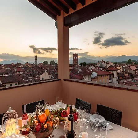 Appealing In With Terrace * Lucca