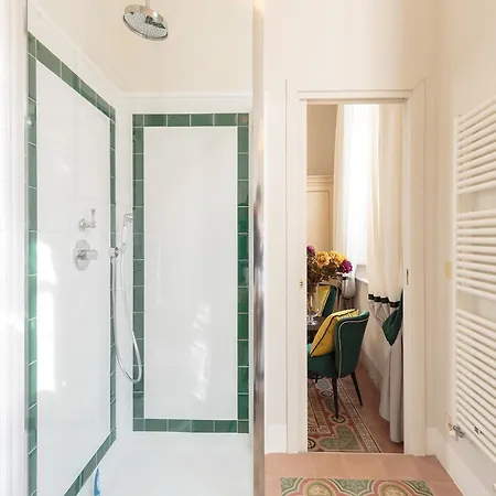 Appealing In With Terrace Apartman Lucca