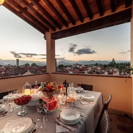 Appealing In With Terrace Apartman Lucca