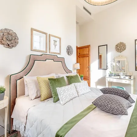 Apartman Appealing In With Terrace