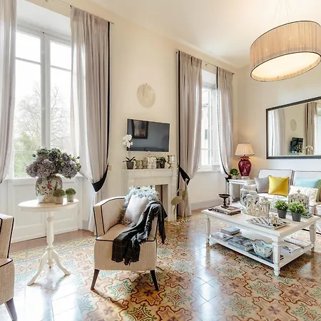 Apartman Appealing In With Terrace