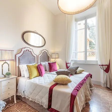 Appealing In With Terrace Apartman Lucca